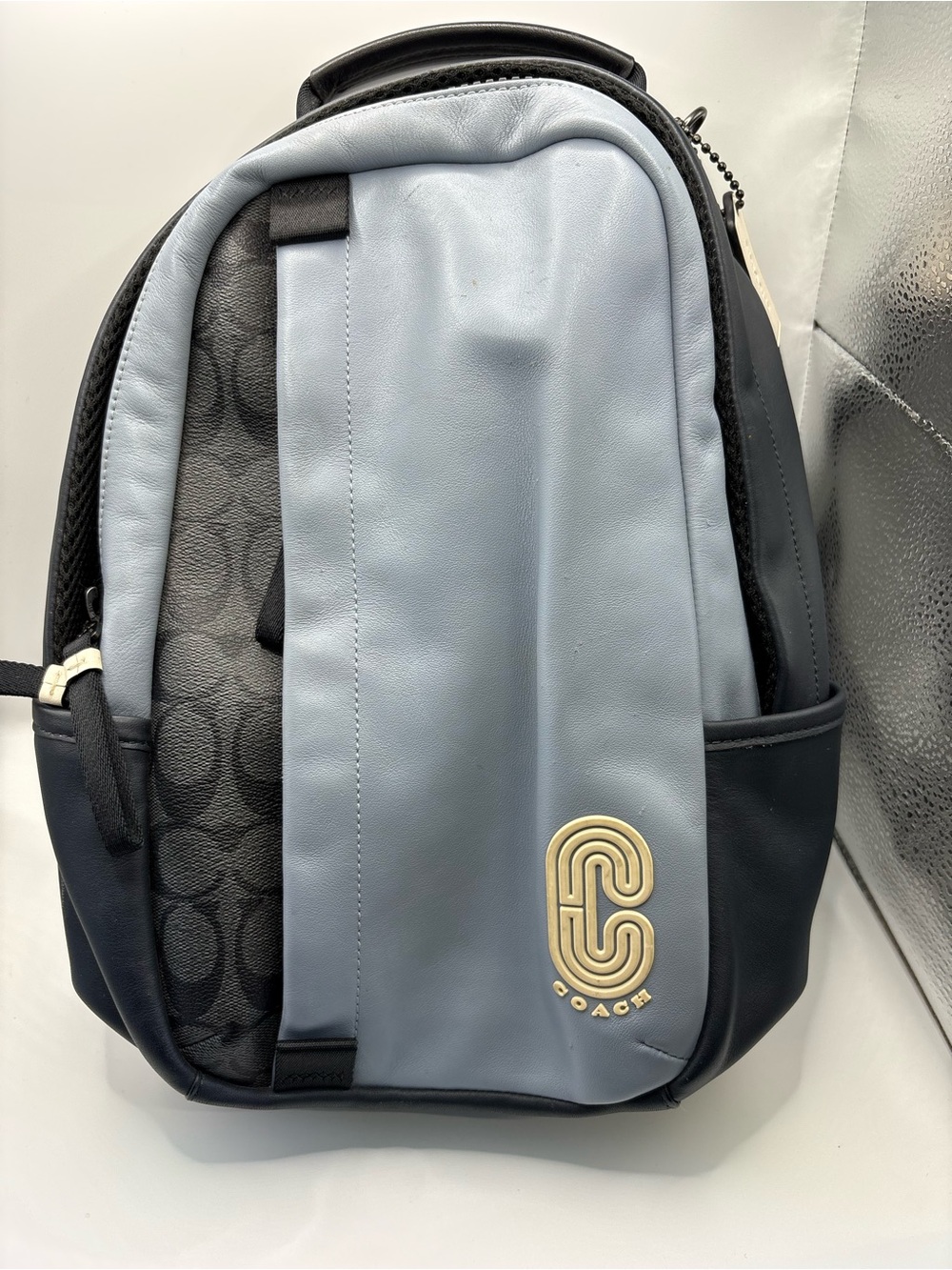 Coach Edge Pack Signature Color
Block Body Bag Black Unisex